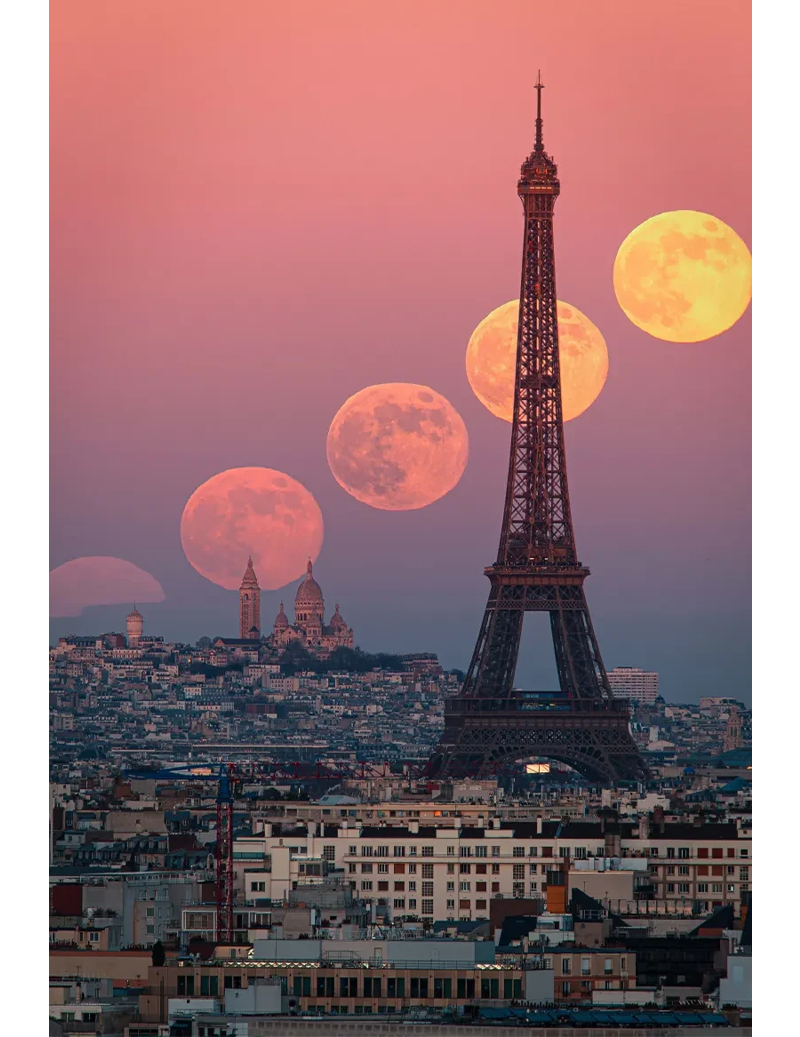 Supermoon Path Over Paris at Sunset © Martin Giraud