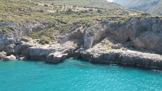 Modern Humans and Neanderthals May Have Shared a Cave-Dwelling Culture