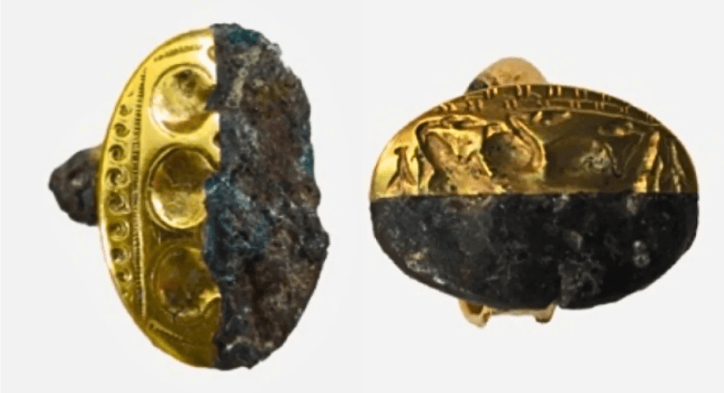 The Extraterrestrial Rings of Bronze Age Greece