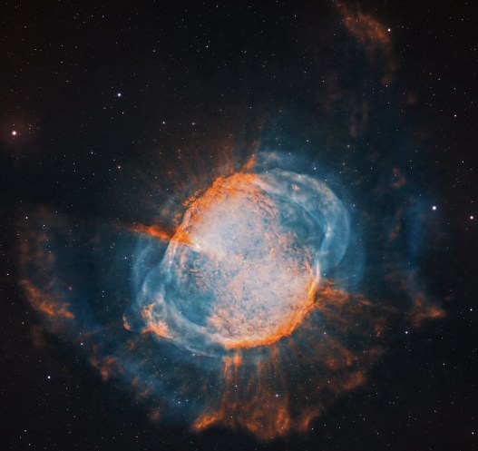 A Stunning Nebula Image Predicts How Our Sun Will Die